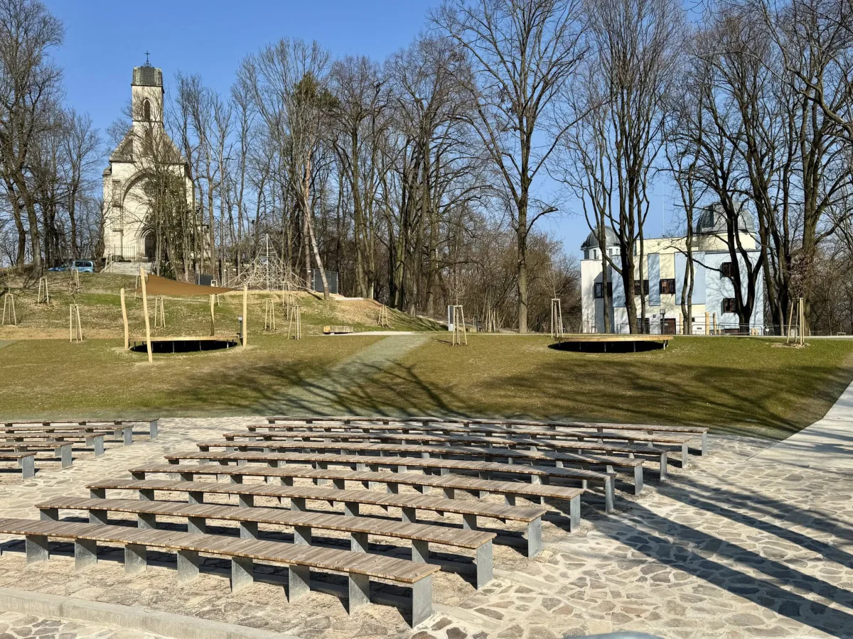 Kaplnka Sztárayovcov a hvezdáreň na Hrádku v Michalovciach